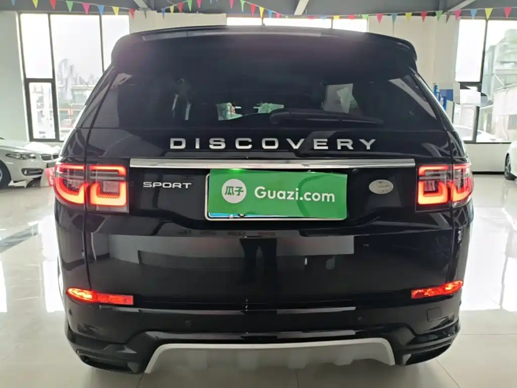 Land Rover Discovery Sport 2023 — фото 6