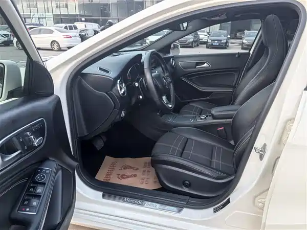Mercedes-Benz A-Class 2015