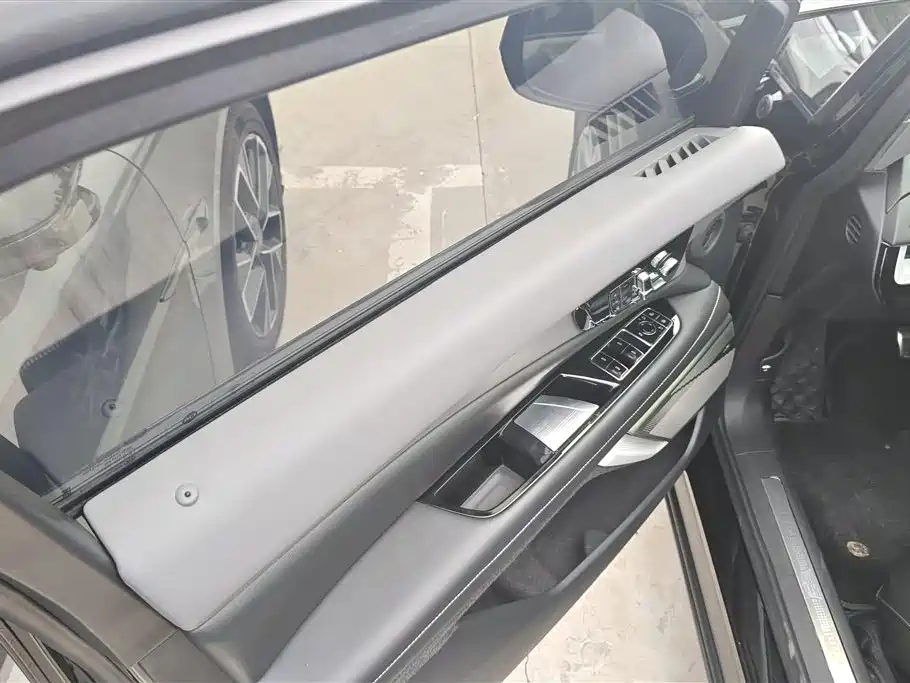 Cadillac IQ 2024