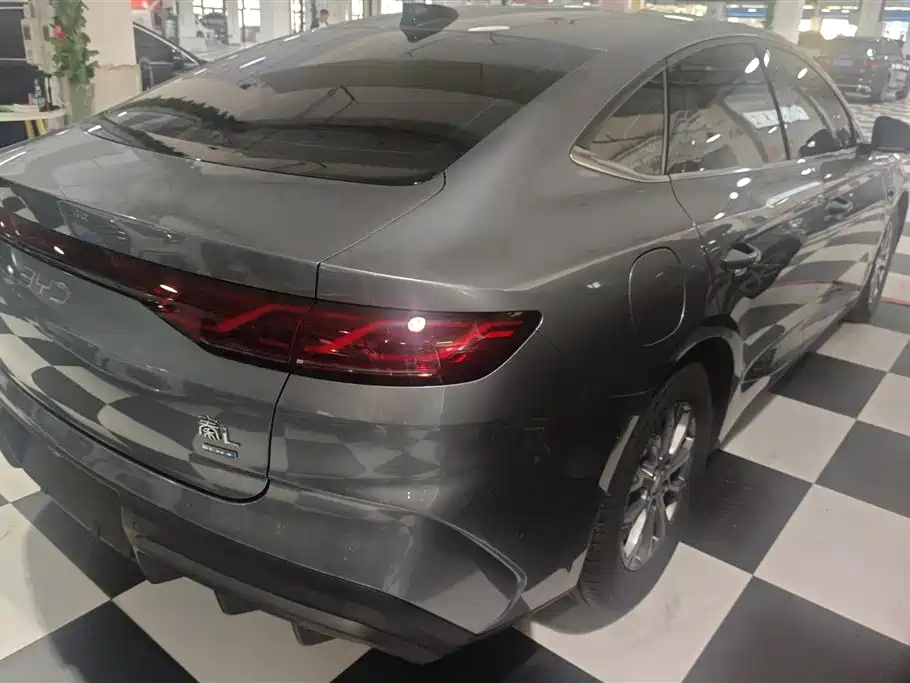 BYD Qin L 2025 — фото 3