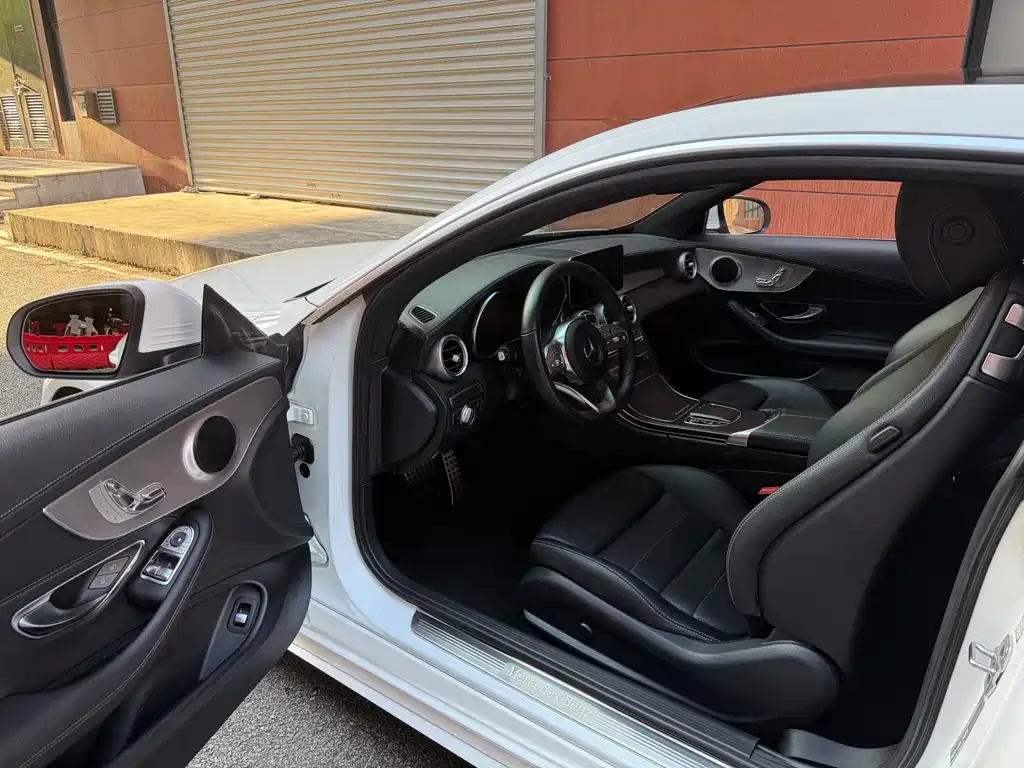 Mercedes-Benz C-Class 2018