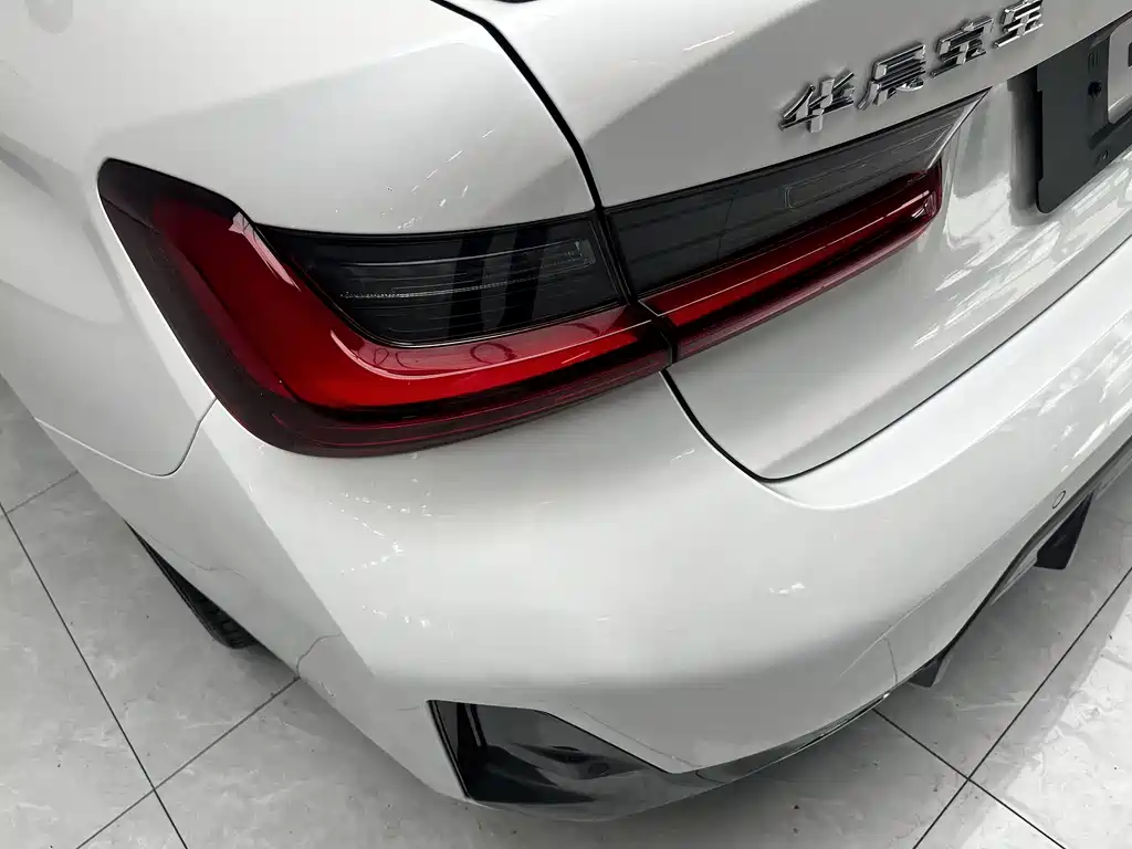 BMW 3 Series 2023