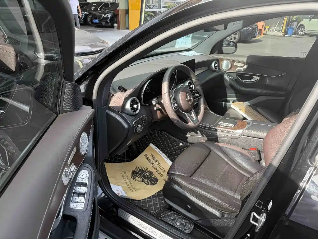 Mercedes-Benz GLC 2020