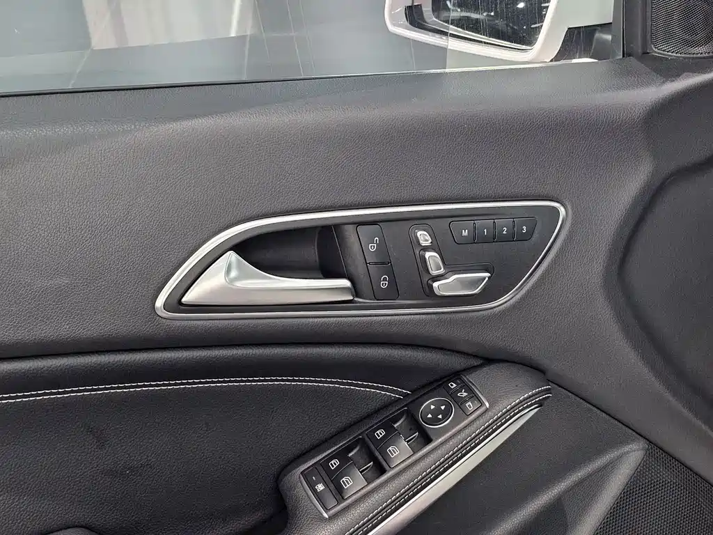 Mercedes-Benz CLA 2016 — фото 8
