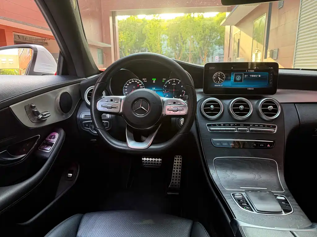 Mercedes-Benz C-Class 2018 — фото 10