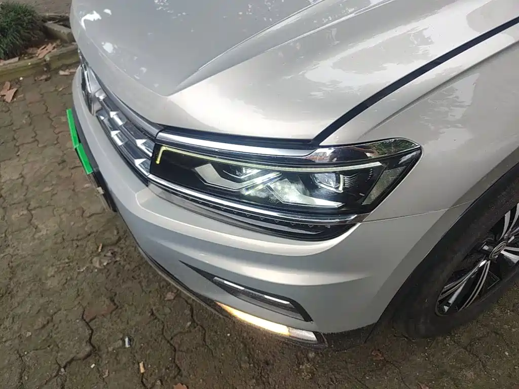 Volkswagen Tiguan L 2017 — фото 24