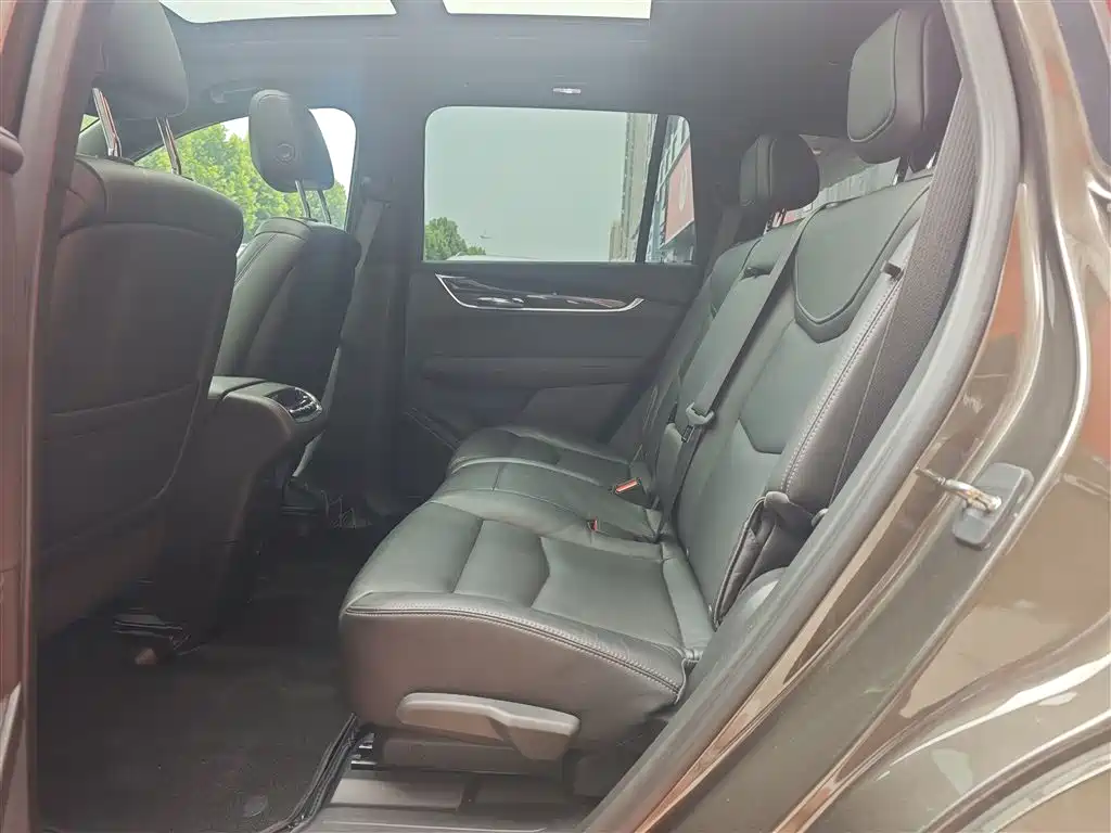 Cadillac XT6 2020 — фото 13
