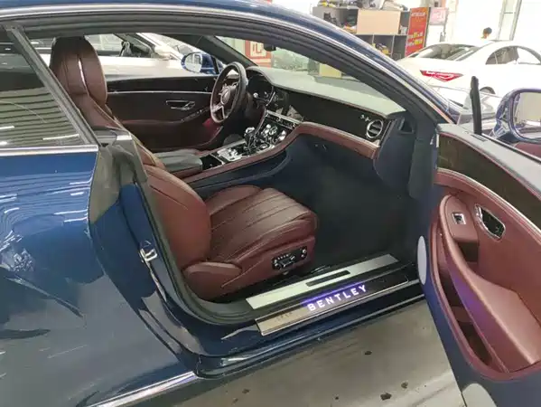 Bentley Continental 2020