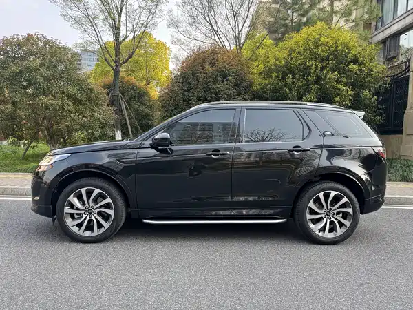 Land Rover Discovery Sport 2022