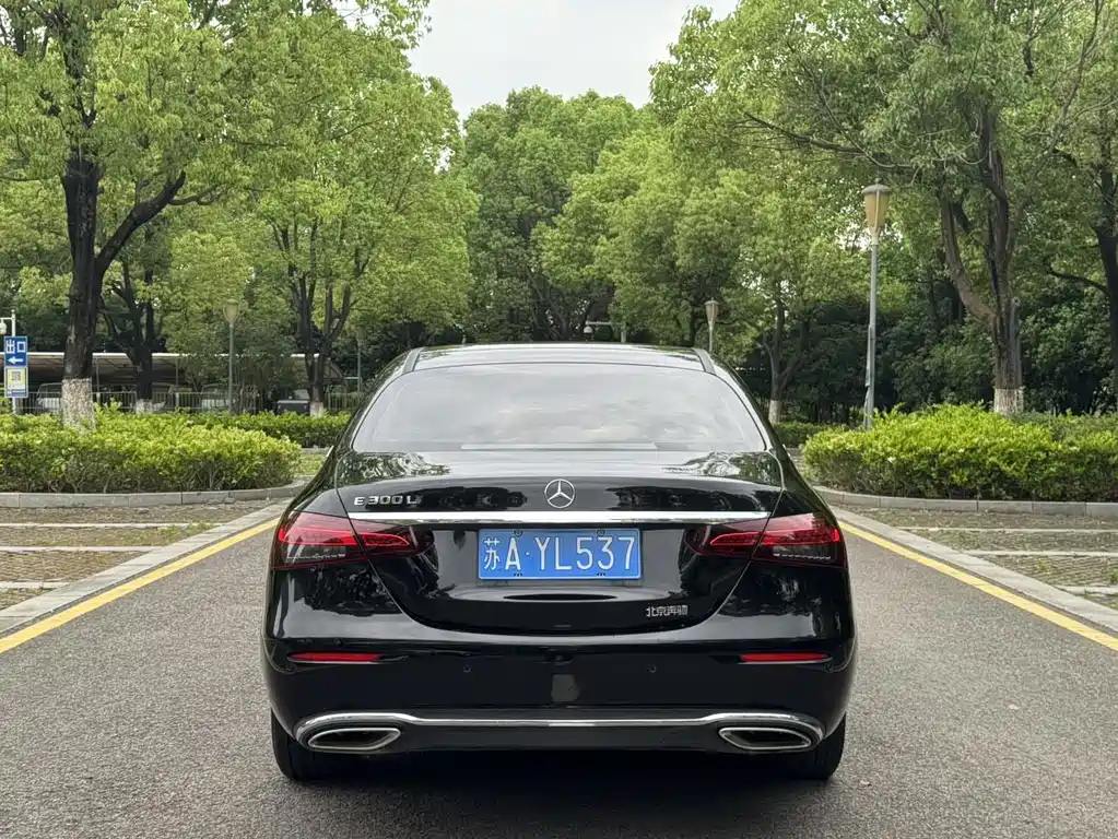 Mercedes-Benz E-Class 2023