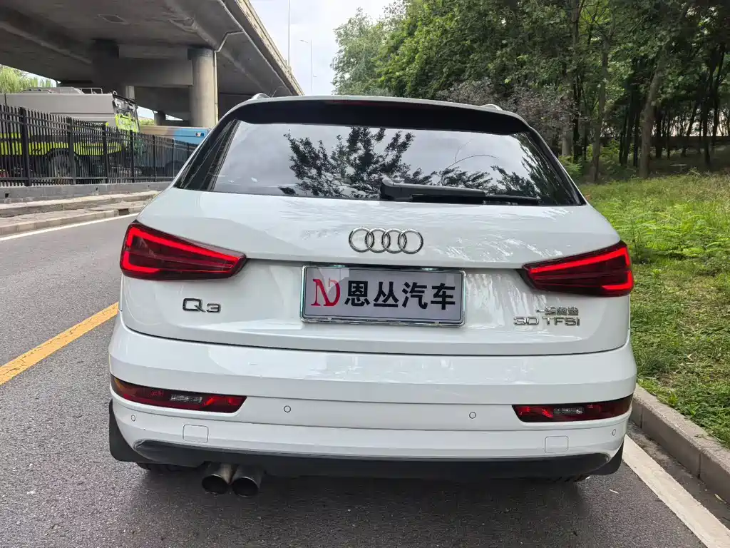 Audi Q3 2016 — фото 10