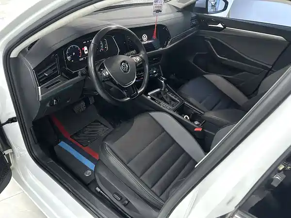 Volkswagen Sagitar 2024