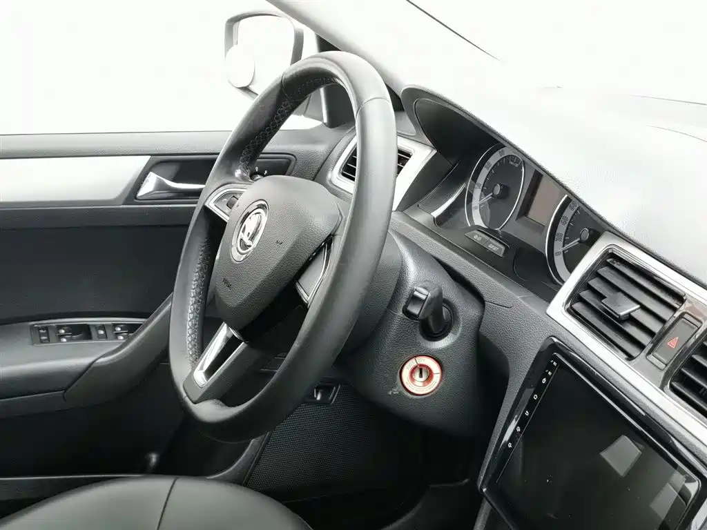 Skoda Rapid 2019 — фото 22