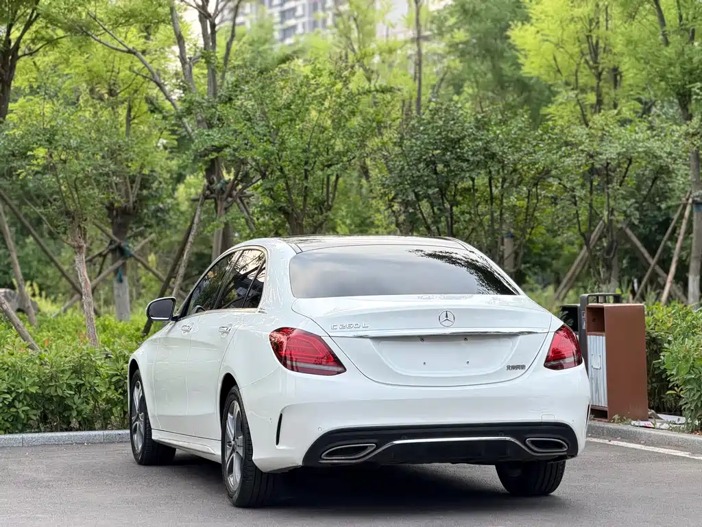 Mercedes-Benz C-Class 2020 — фото 10