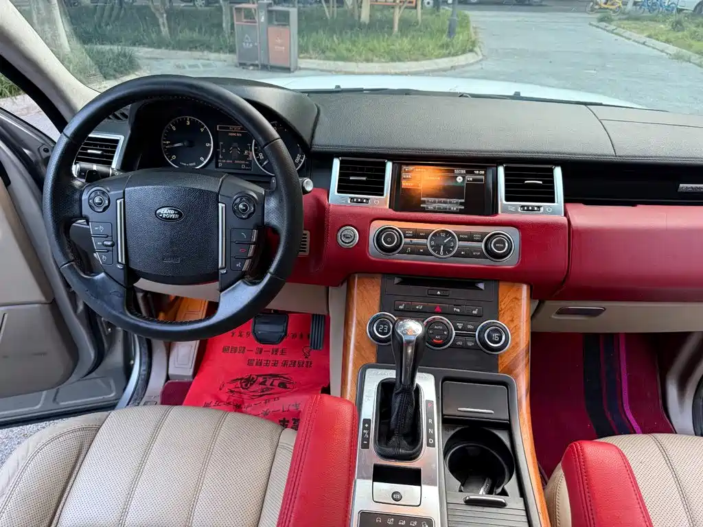 Land Rover Range Rover Sport 2012 — фото 15