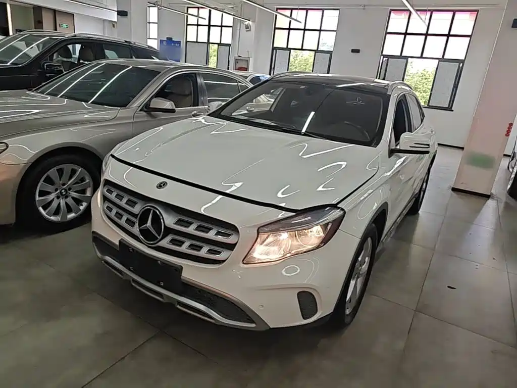 Mercedes-Benz GLA 2018 — фото 2