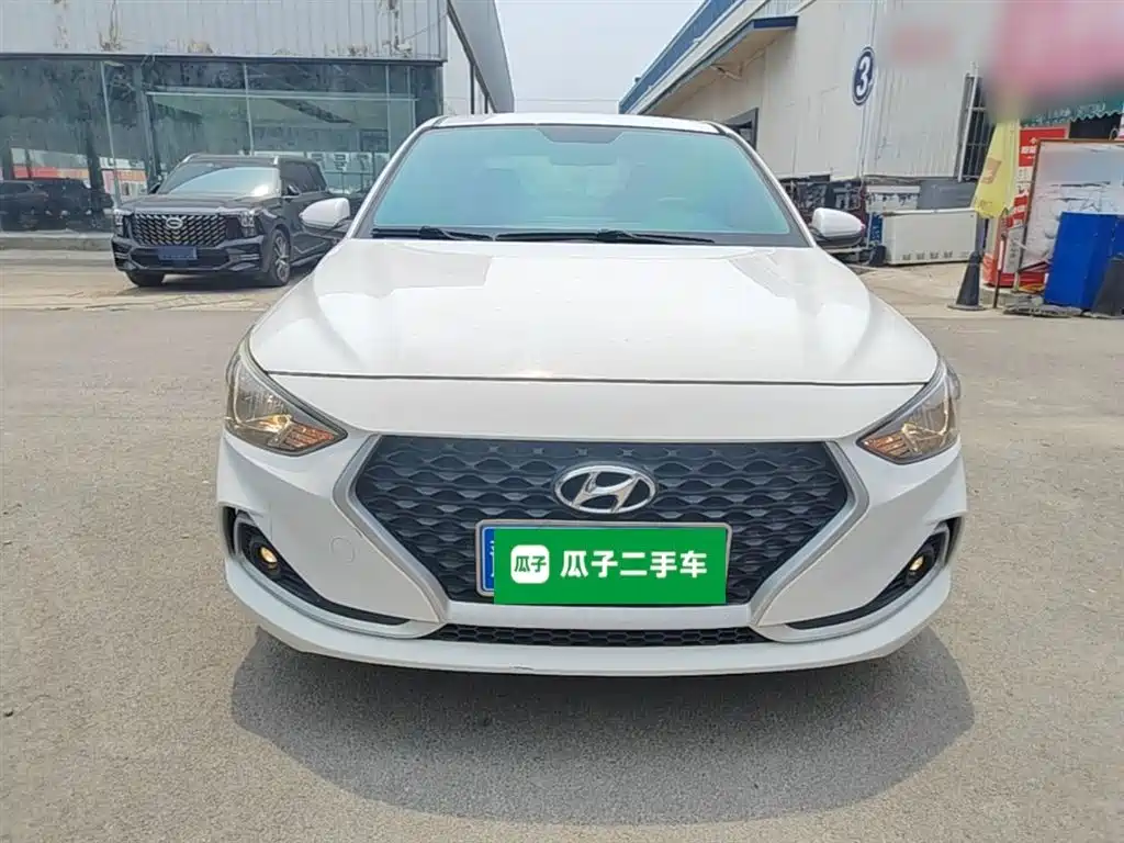 Hyundai Elantra 2019 — фото 3