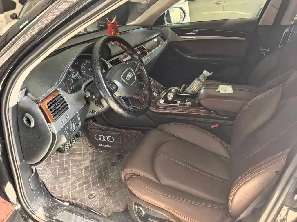 Audi A8 2012