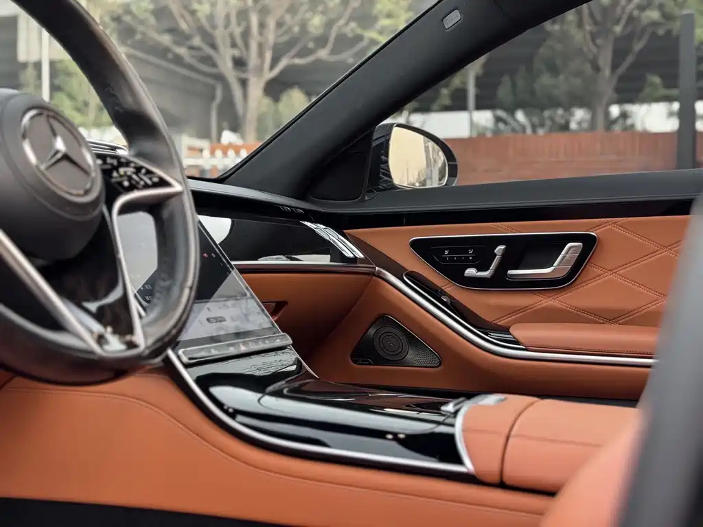 Mercedes-Benz S-Class 2023 — фото 6