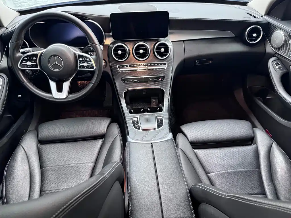 Mercedes-Benz C-Class 2020 — фото 13