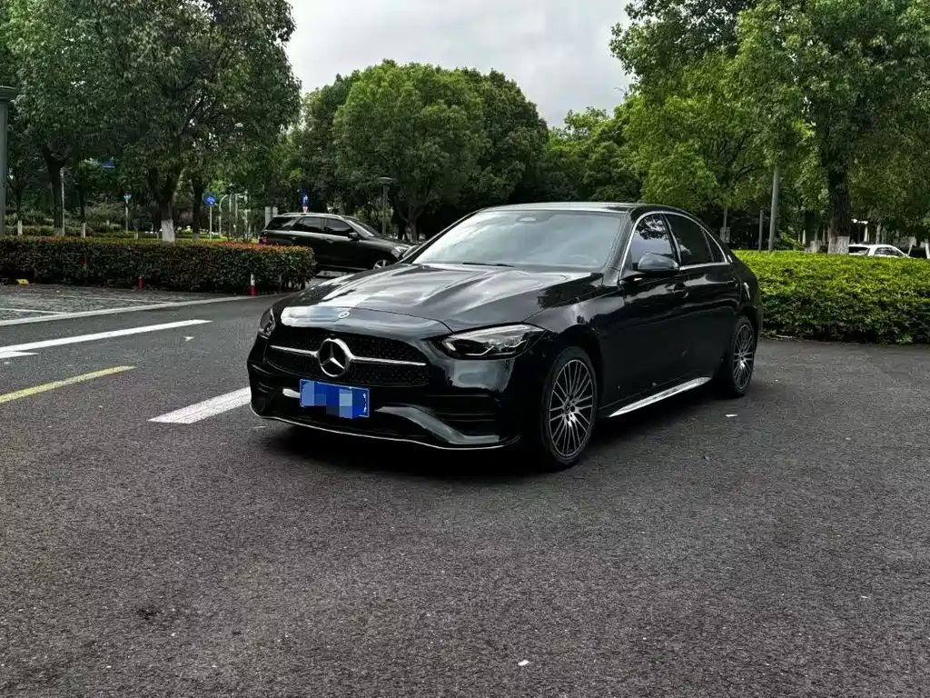 Mercedes-Benz C-Class 2024