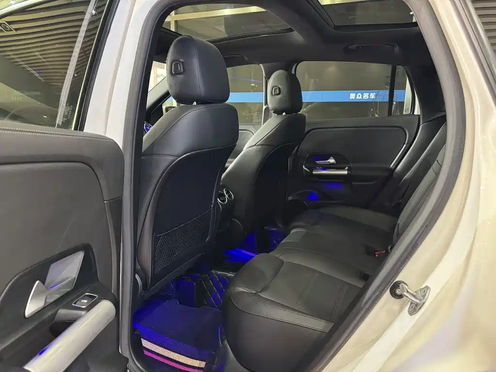 Mercedes-Benz GLA 2021