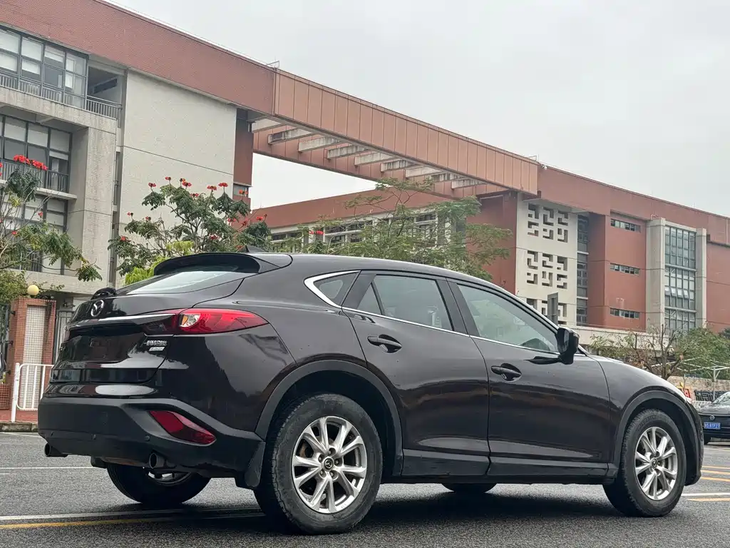 Mazda CX-4 2016 — фото 19