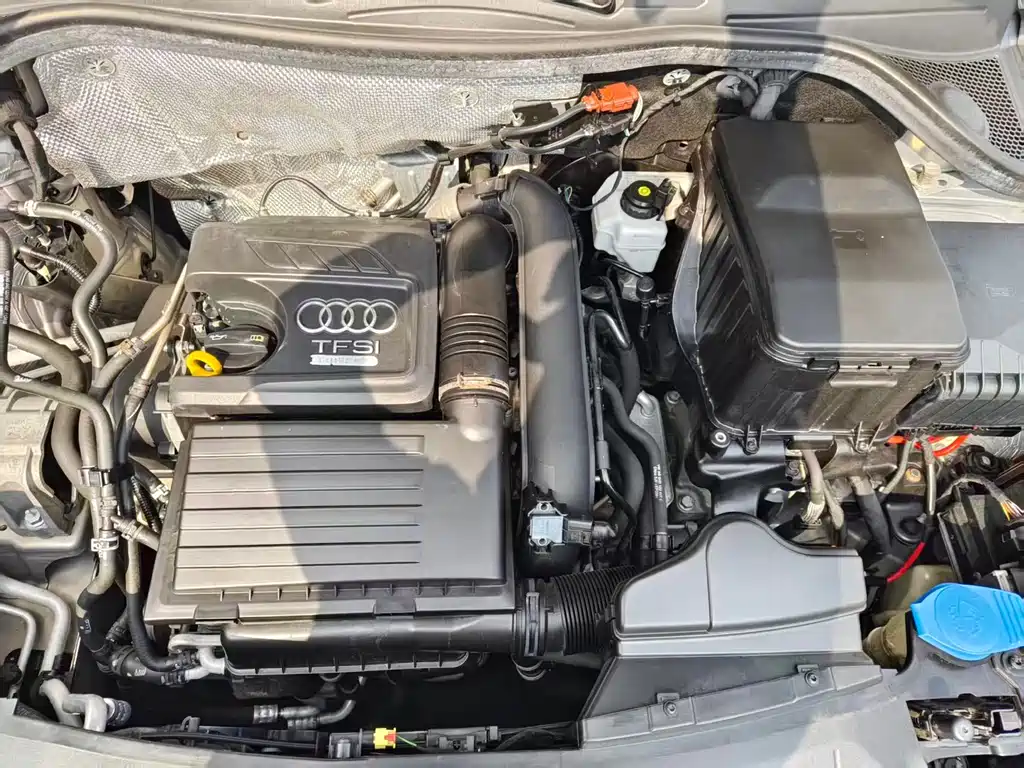 Audi Q3 2019 — фото 14