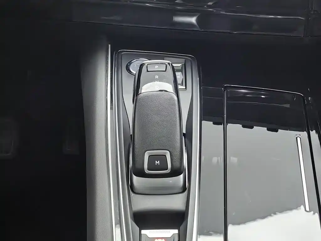 Peugeot 508 2023 — фото 13