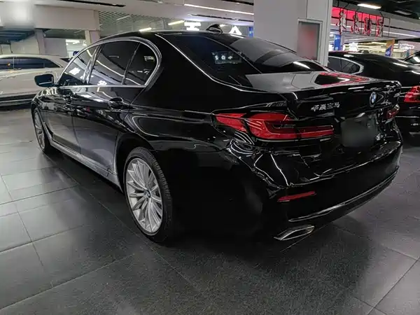 BMW 5 Series 2021