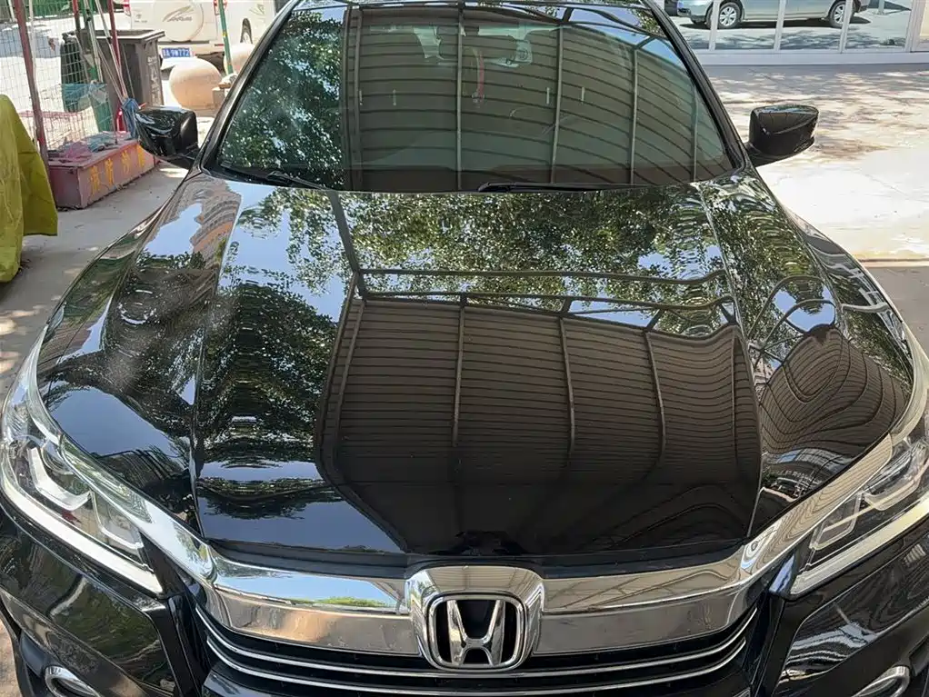 Honda Accord 2018 — фото 14