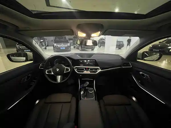 BMW 3 Series 2021