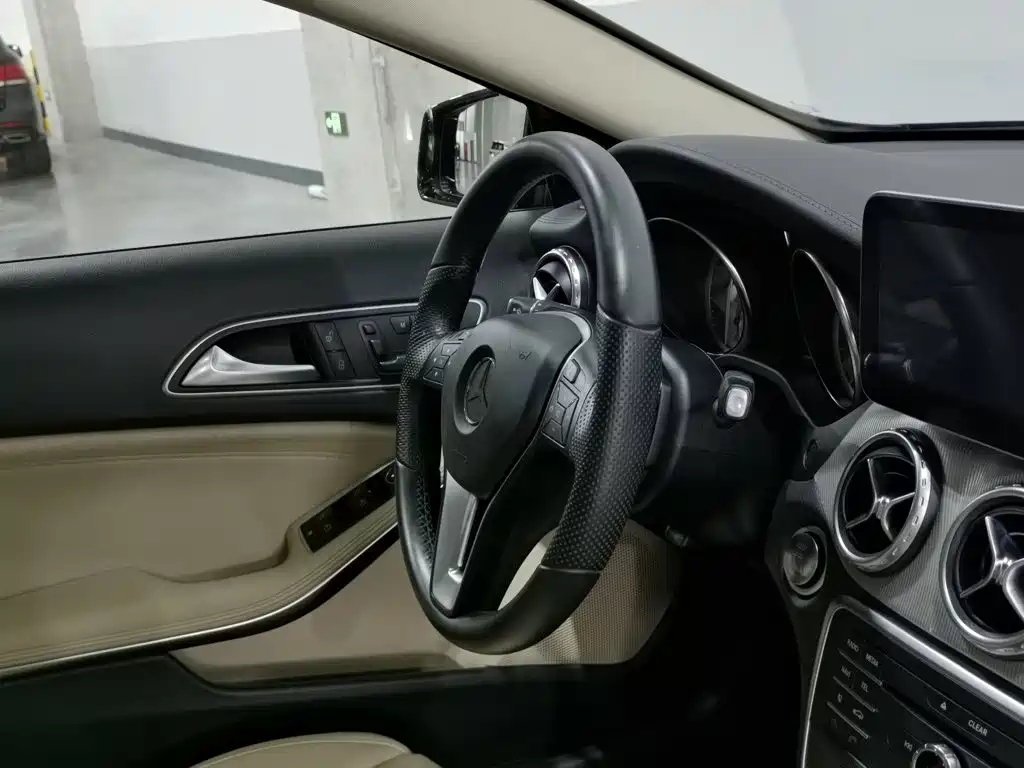 Mercedes-Benz GLA 2016 — фото 22