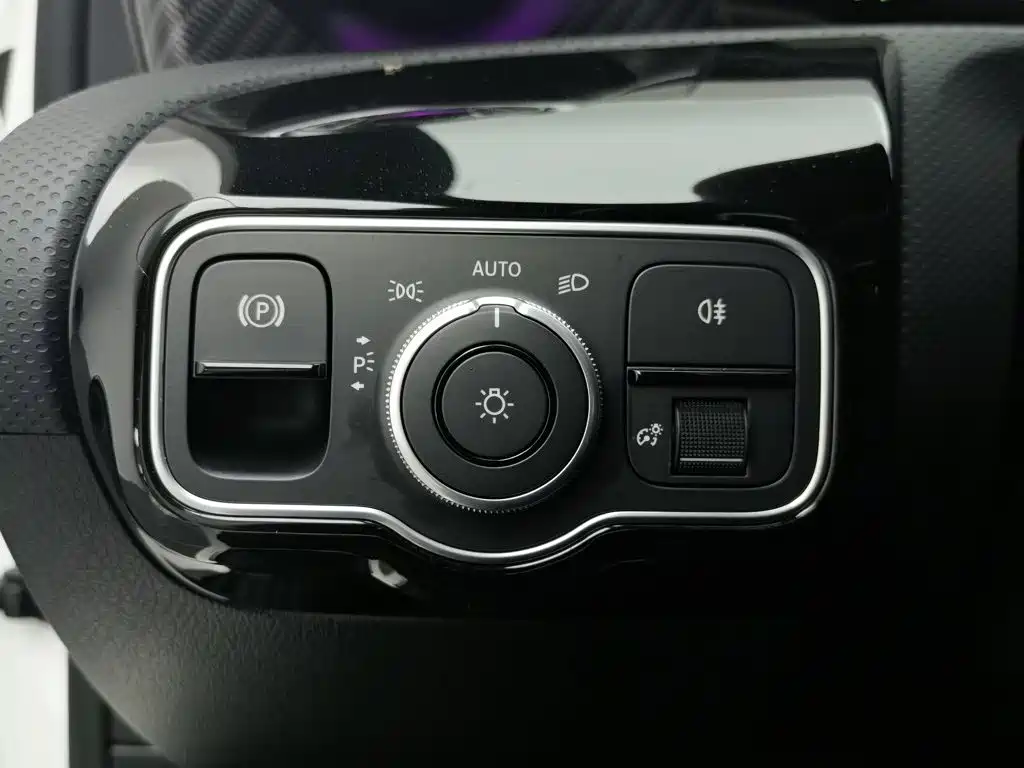 Mercedes-Benz A-Class 2025 — фото 21