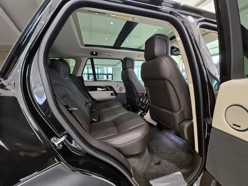Land Rover Range Rover 2021 — фото 15