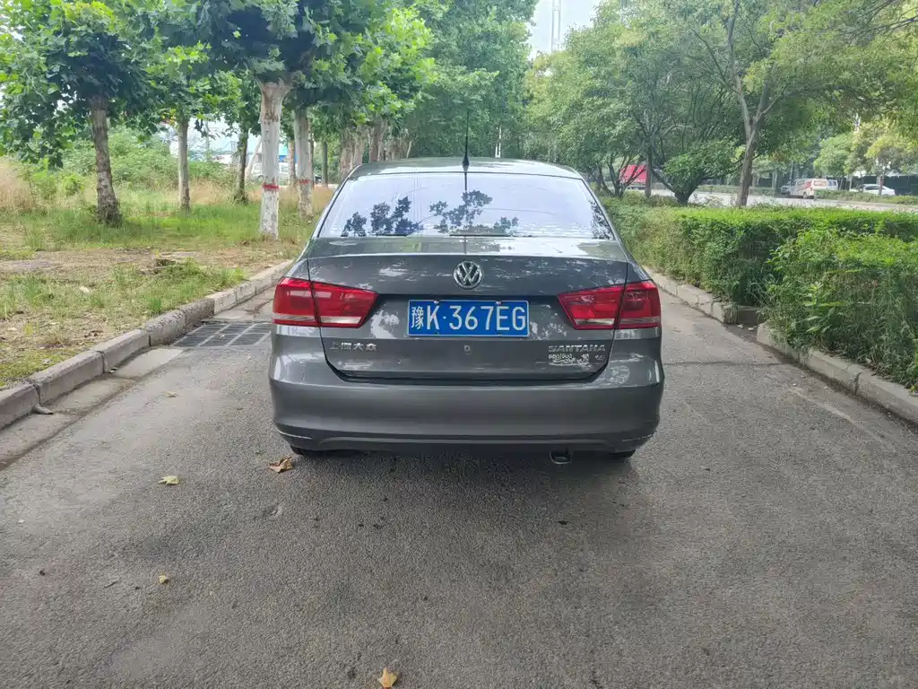 Volkswagen Santana 2014