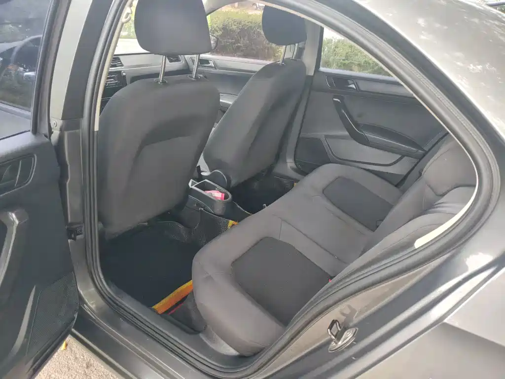 Volkswagen Santana 2014