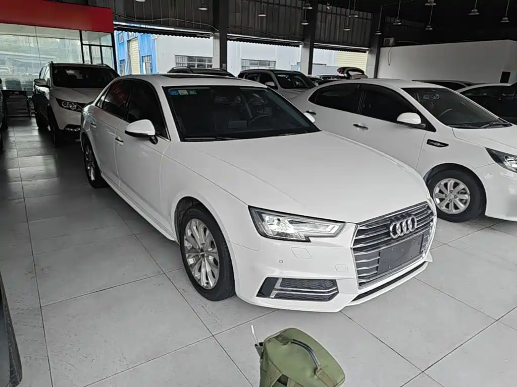 Audi A4L 2019