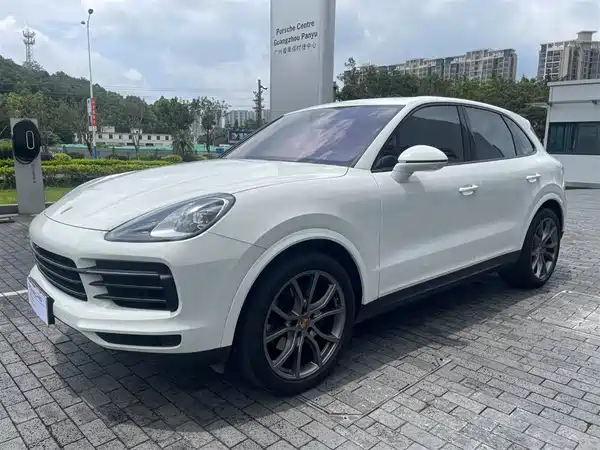 Porsche Cayenne 2023