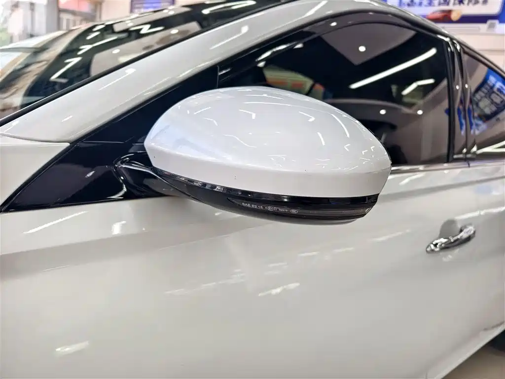 Nissan Teana 2023 — фото 18