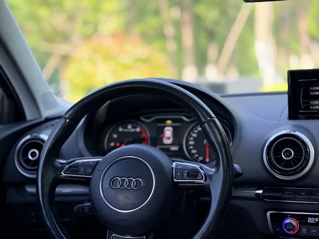 Audi A3 2016 — фото 9