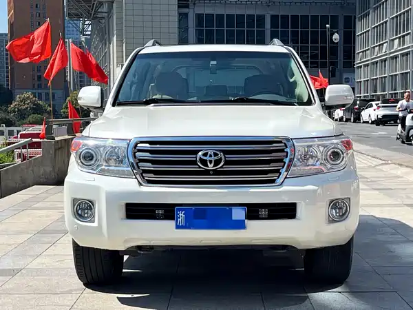 Toyota Land Cruiser 2015