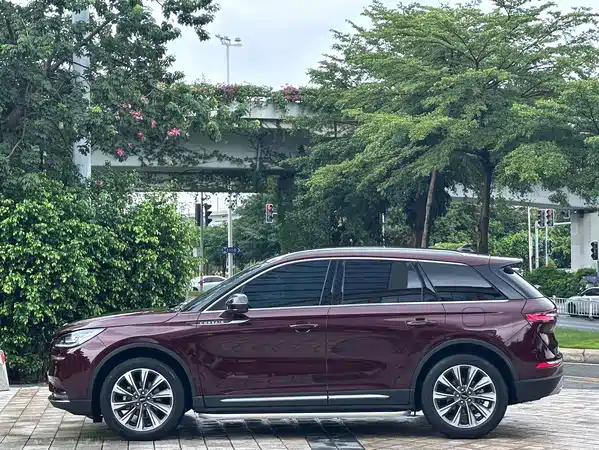 Lincoln Corsair 2021