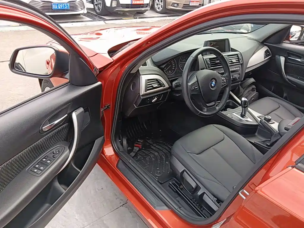 BMW 1 Series 2015 — фото 16