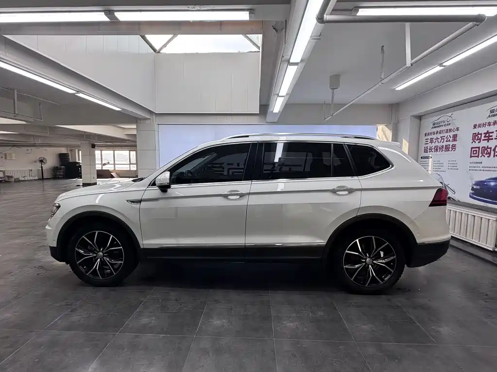 Volkswagen Tiguan L 2020