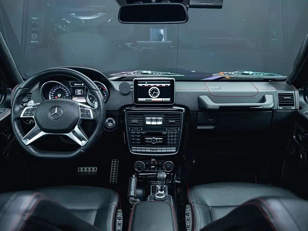Mercedes-Benz G-Class 2016 — фото 19