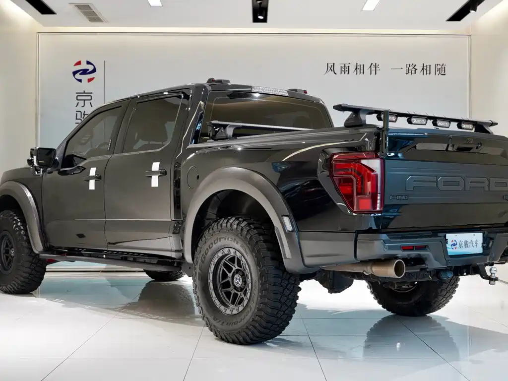 Ford F-150 Raptor 2023 — фото 17