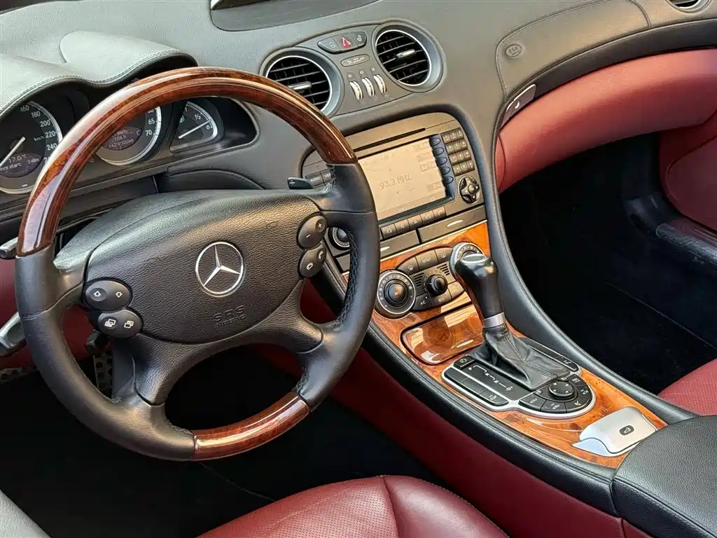 Mercedes-Benz SL-Class 2007 — фото 8