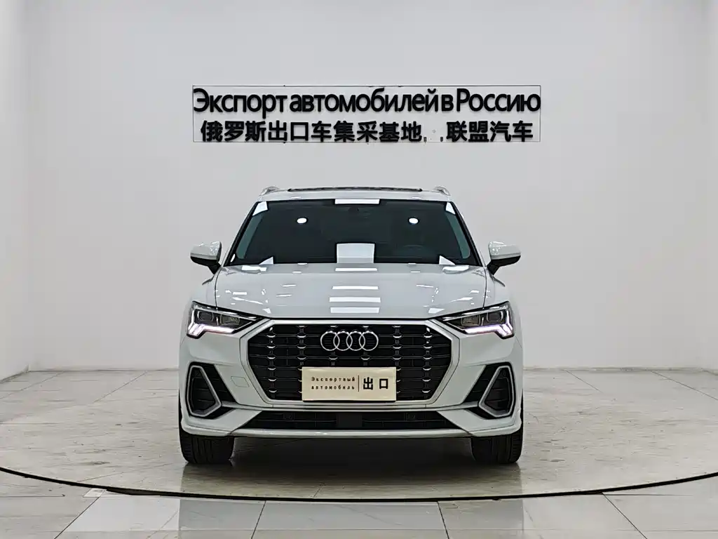 Audi Q3 2023 — фото 2