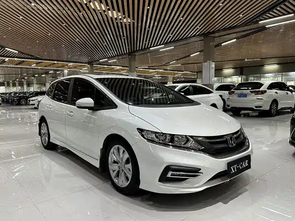 Honda Jade 2017